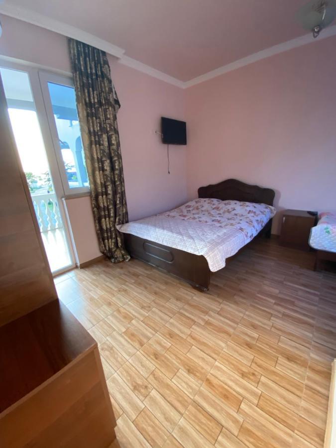 Hotel Beliy Dom Kvariati Zewnętrze zdjęcie