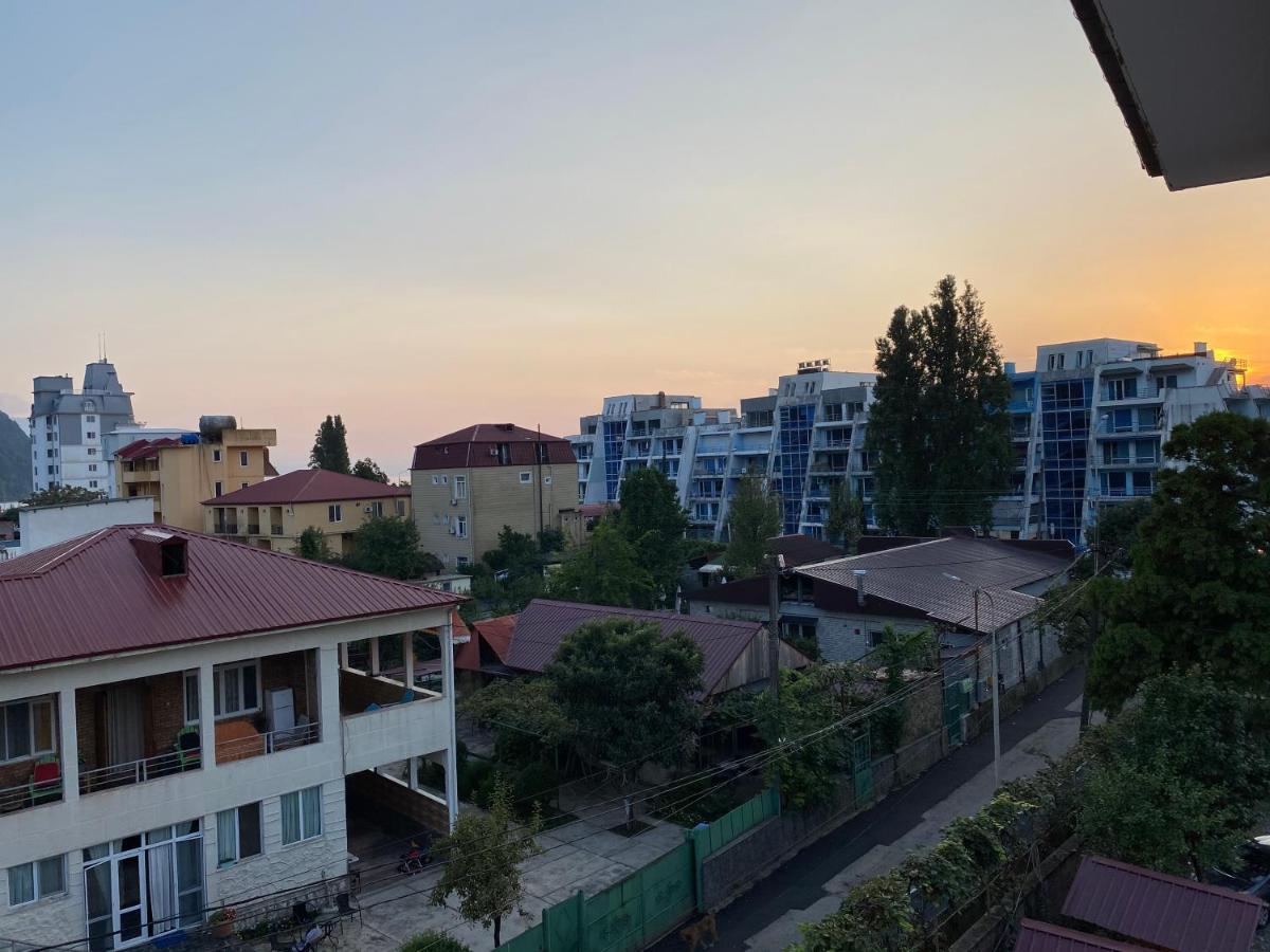 Hotel Beliy Dom Kvariati Zewnętrze zdjęcie
