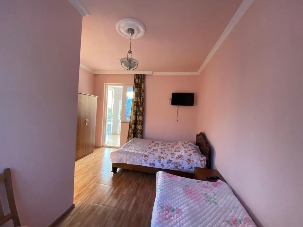 Hotel Beliy Dom Kvariati Zewnętrze zdjęcie