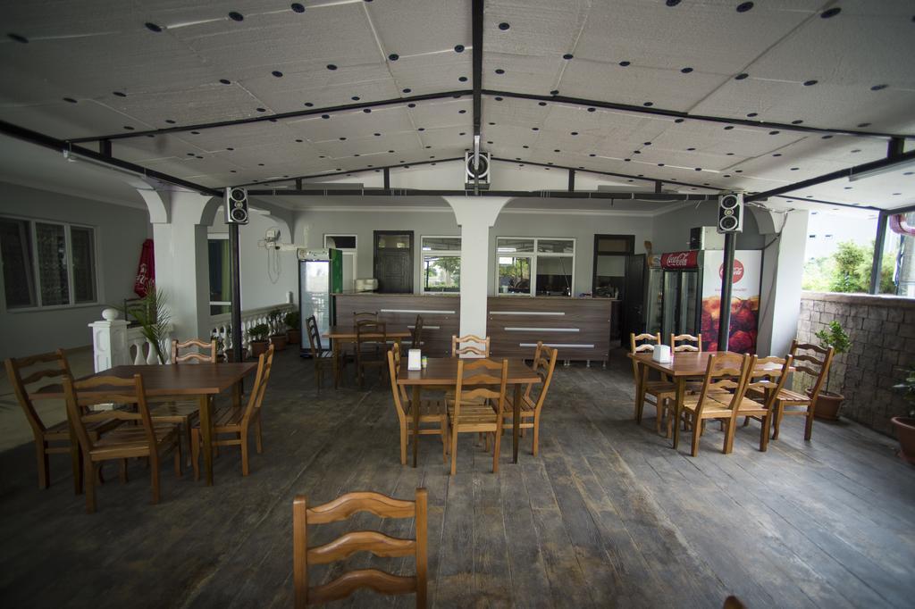 Hotel Beliy Dom Kvariati Zewnętrze zdjęcie