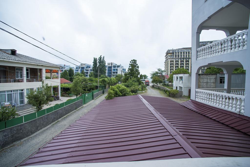 Hotel Beliy Dom Kvariati Zewnętrze zdjęcie